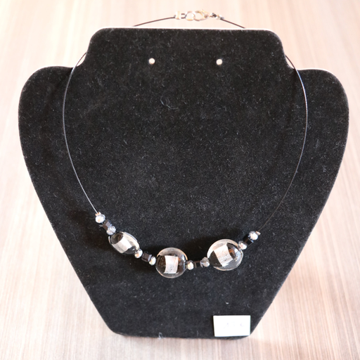 LG17 Collier de perles